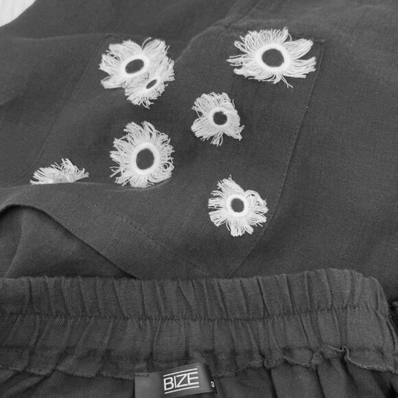 Black Linen Top and Harem Pants Set with White Print & Embroidery New XL or sz 3 - Picture 14 of 16